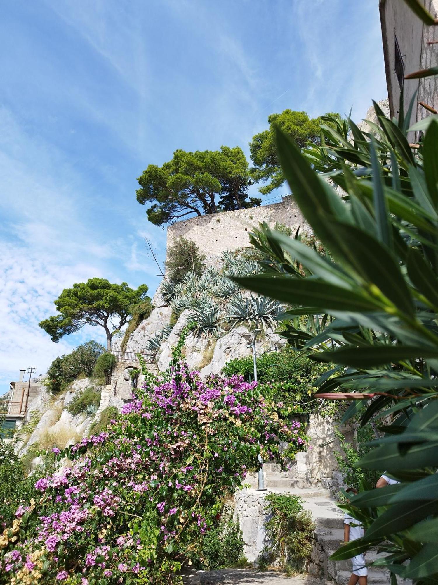 Ferienwohnung Am Sandstrand Omis Luaran gambar